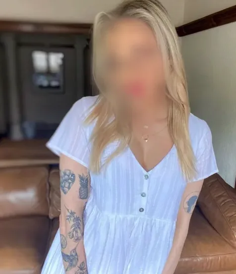 Agnes, 40
