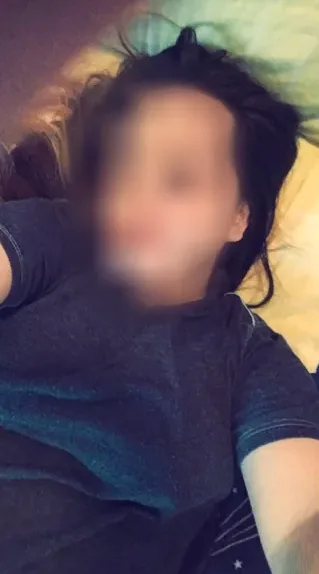 Alma, 28