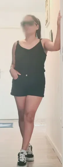 Amina, 38
