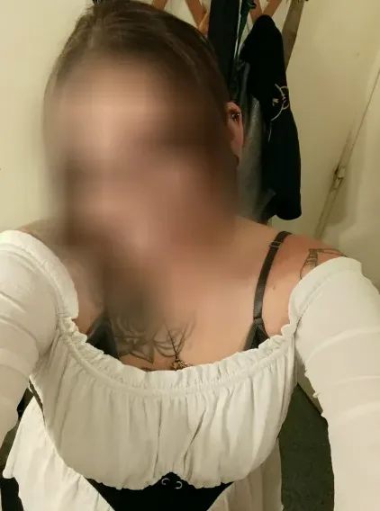 Annika, 31