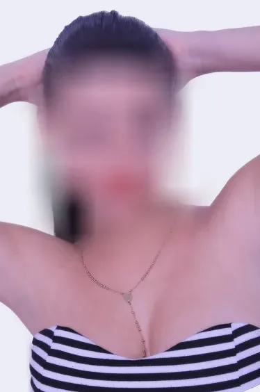 Caroline, 28