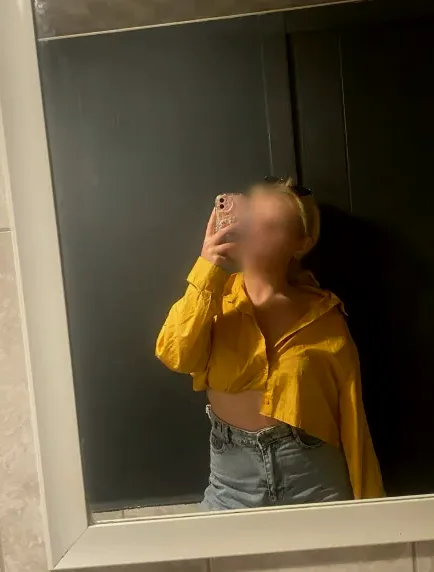 Charlotte, 23