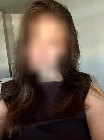 Ellen, 28