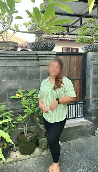 Jessica, 39