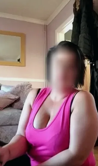 Layla, 40