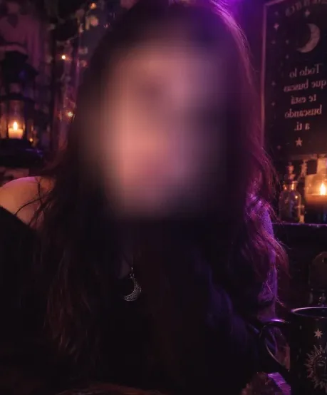Lena, 33