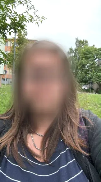 Louise, 27