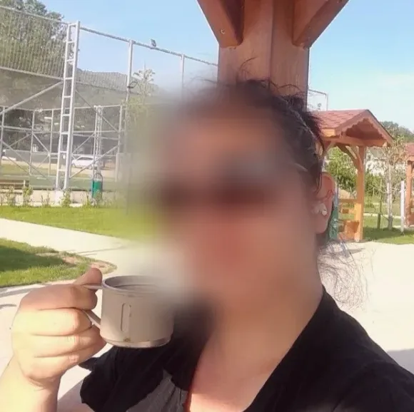 Monica, 34