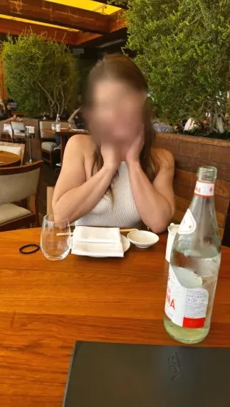 Rebecka, 30